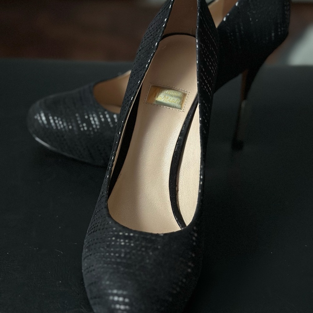 Guess by Marciano Black and Gold Textured Heels - Picture 5 of 5